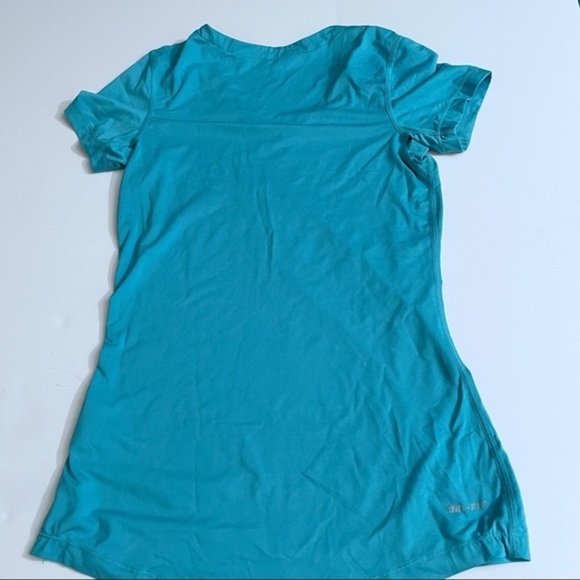 NIKE PRO Womens Blue Short Sleeve Fitted T-shirt Athleticwear Small - Picture 3 of 3